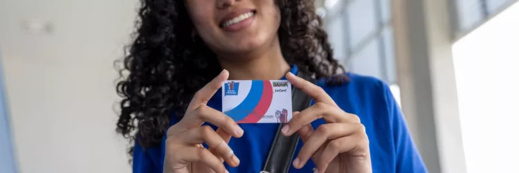 Parcela de maio do Bolsa Presença já está disponível para mais de 352 mil estudantes da rede estadual