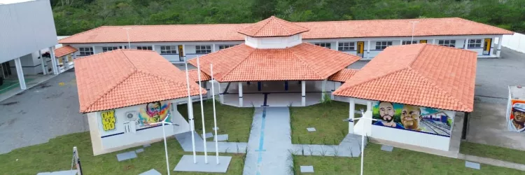 Comunidade quilombola em Castro Alves ganha nova escola com investimento de R$ 2,3 milhões 