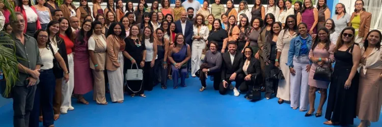 Bahia Alfabetizada reúne formadores de 43 municípios em encontro no IAT