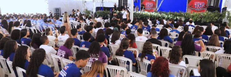 Aulão do ENEM em Barreiras reúne mais de dois mil estudantes da rede estadual