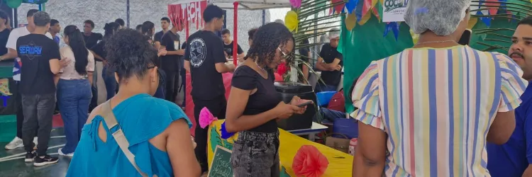 Estudantes da rede estadual participam de feira de empreendedorismo