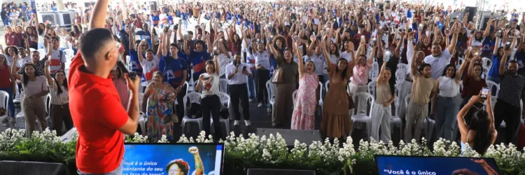 SEC e MEC reúnem dois mil estudantes em aulão do ENEM, no Extremo Sul da Bahia