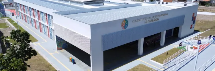 Estado entrega nova escola de tempo integral em Teofilândia
