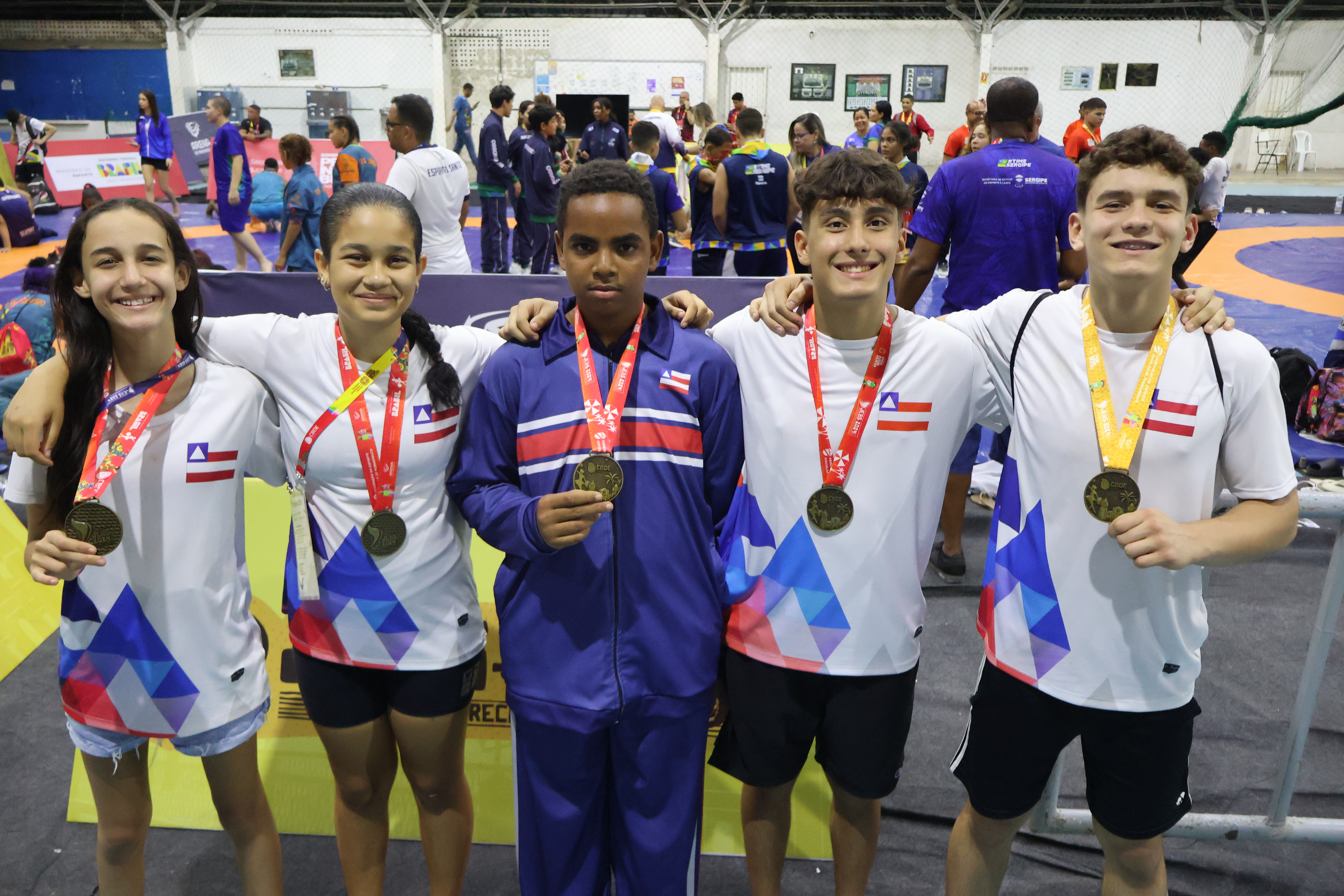 Jebes - Ft Jessica Tavares 