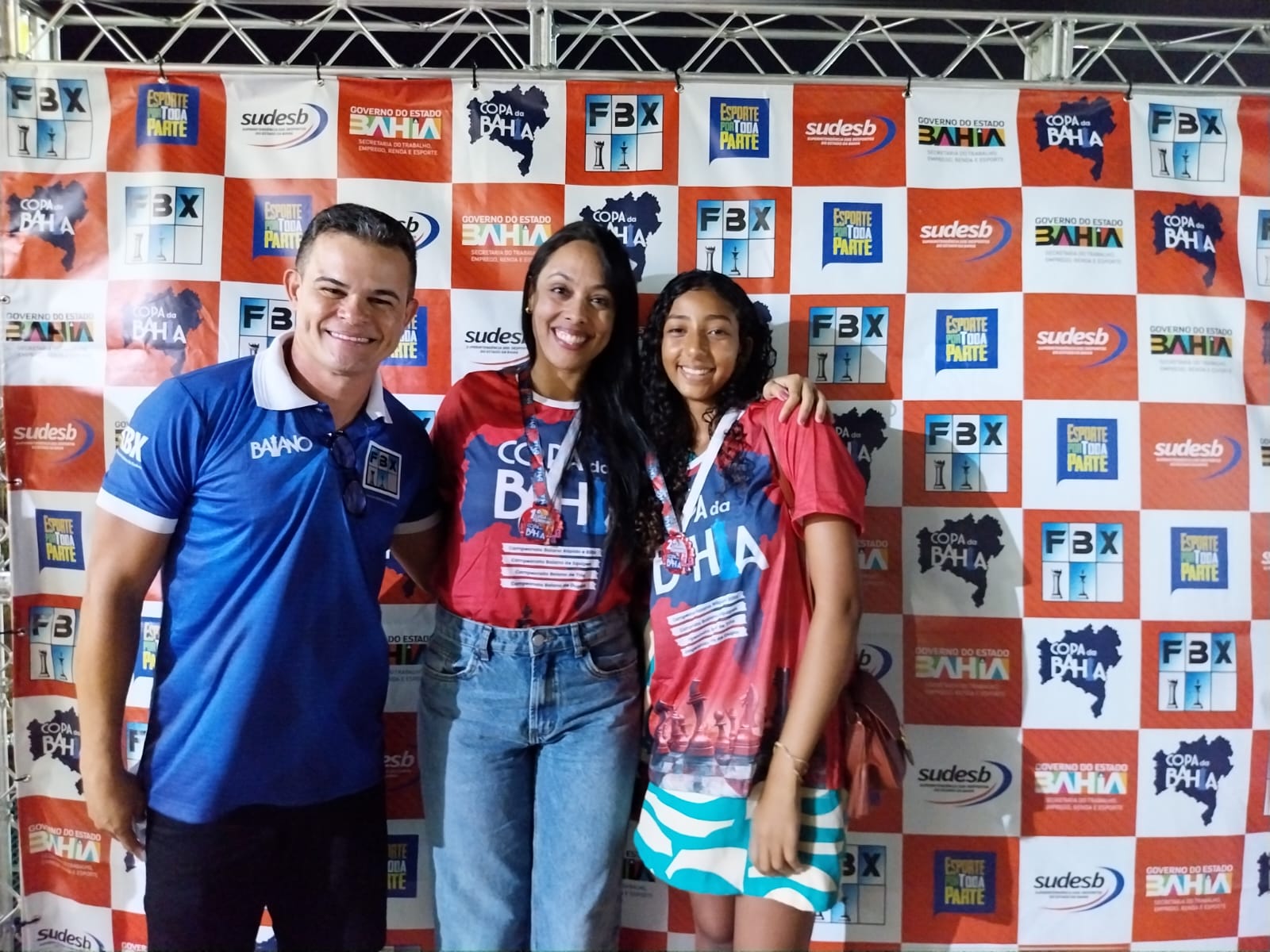 Luciano Zallio e Vanessa Divulgação FBX