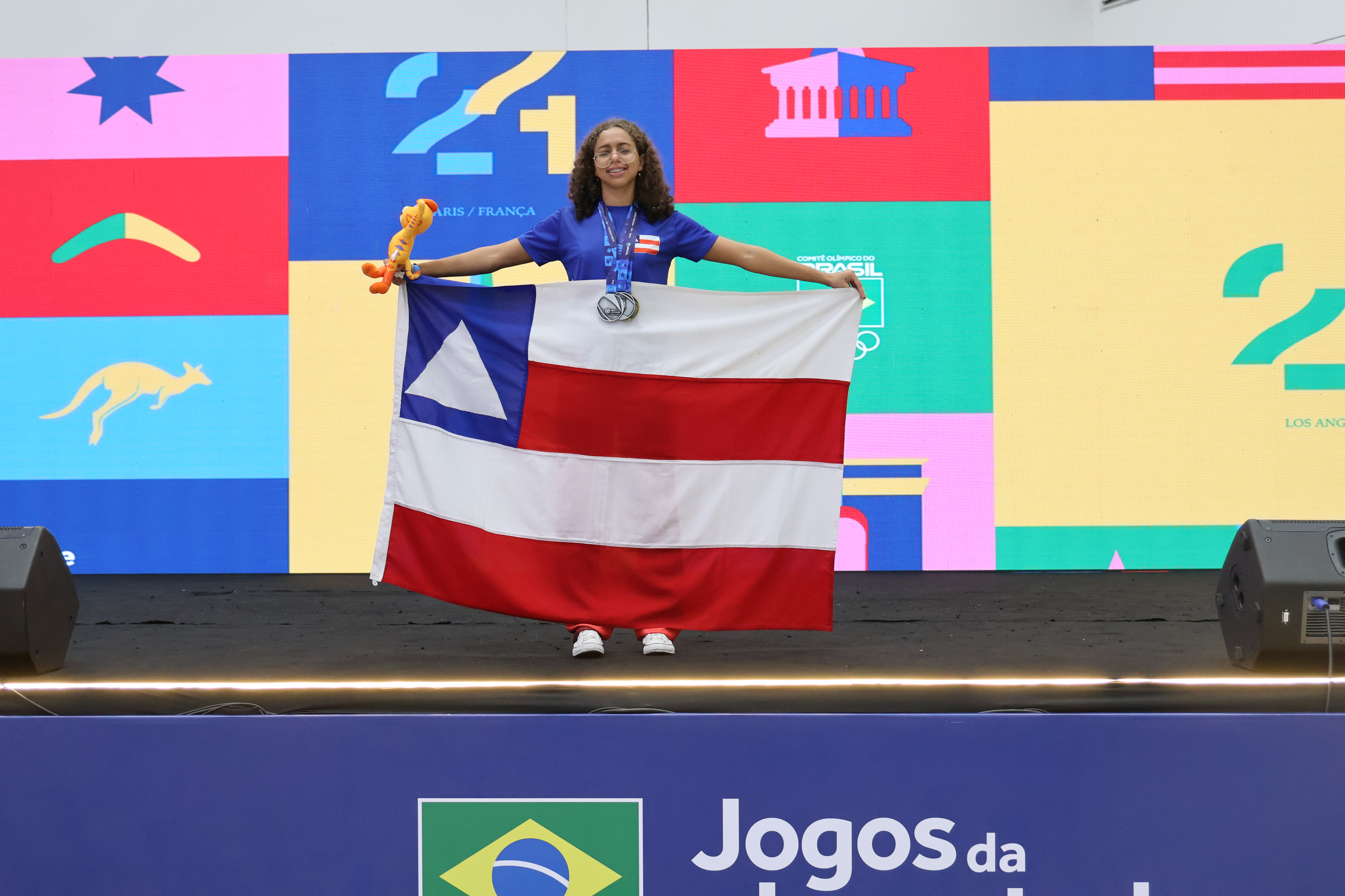 Victoria Rosario Águas Abertas na premiação Jogos da Juventude 2024 - Maurício Viana - Ascom Sudesb