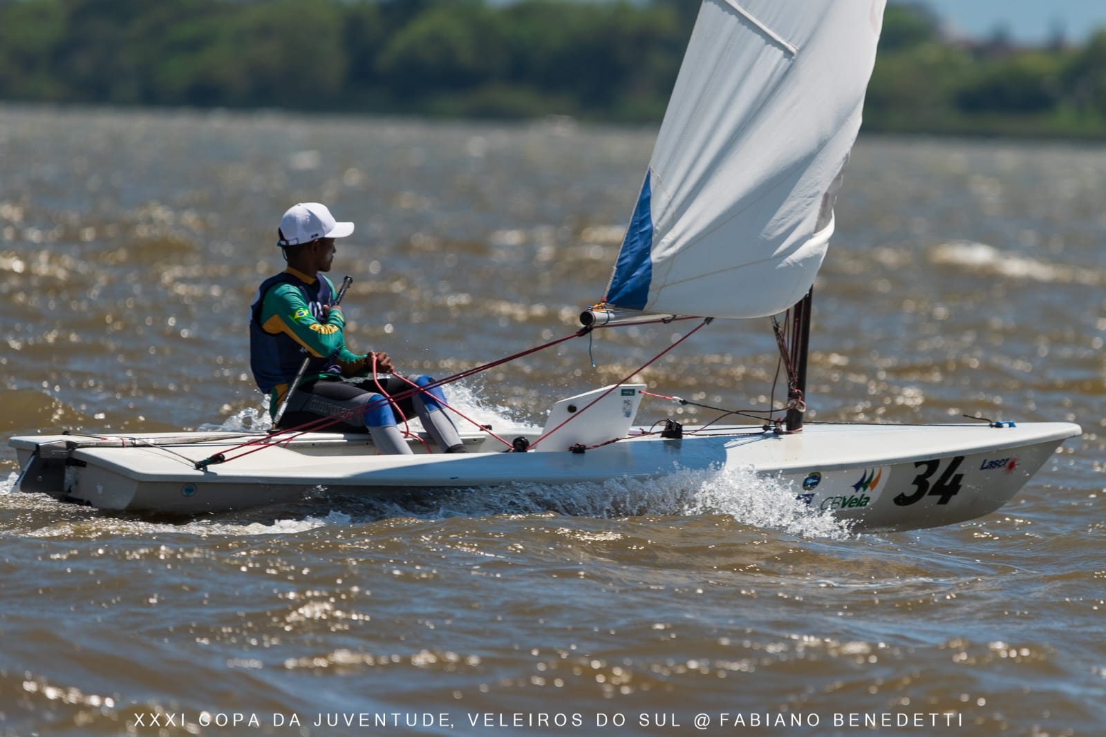 Magno SOuto competindo