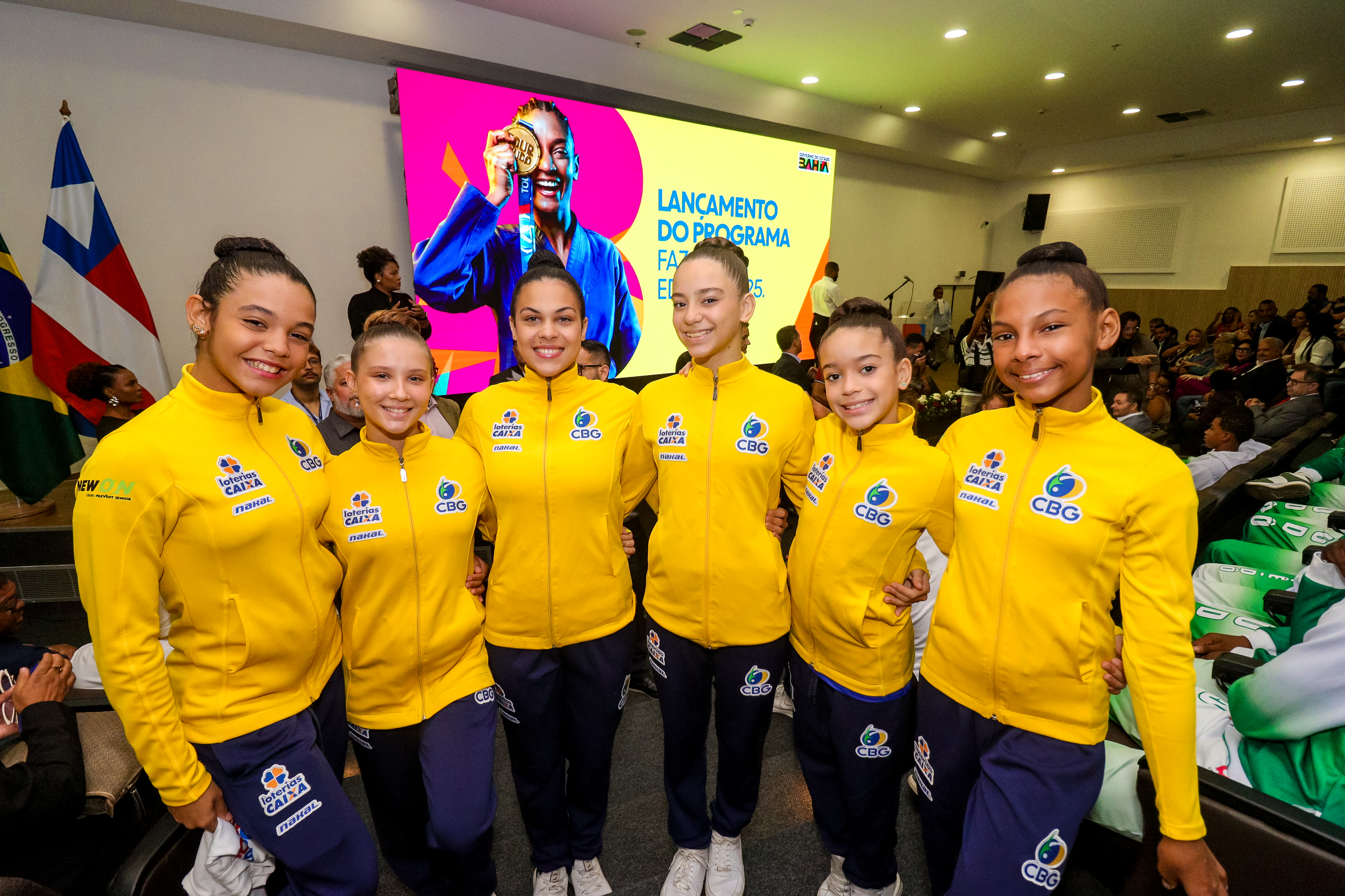 Atletas da ginástica no Lançamento do FazAtleta 2025 