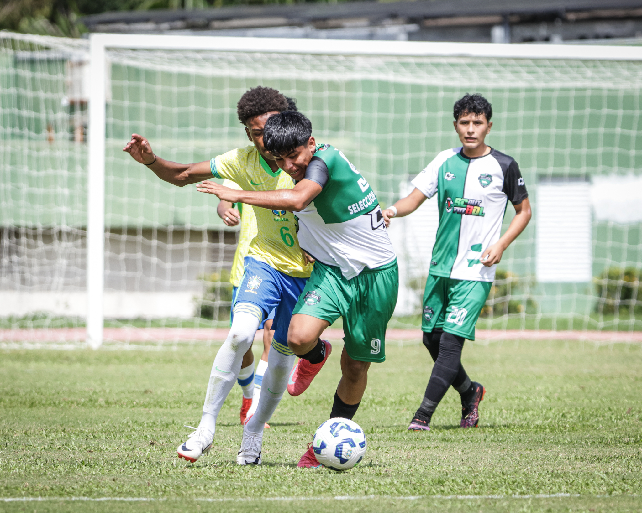 Seleção Scout da Bolívia x Seleção Brasileira no Estádio de Pituaçu. Créditos Luis Paulo Leal Ascom Sudesb.