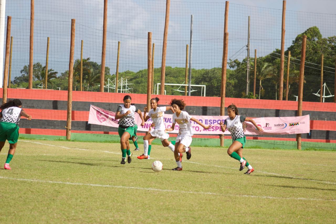 Copa Loreta Valadares