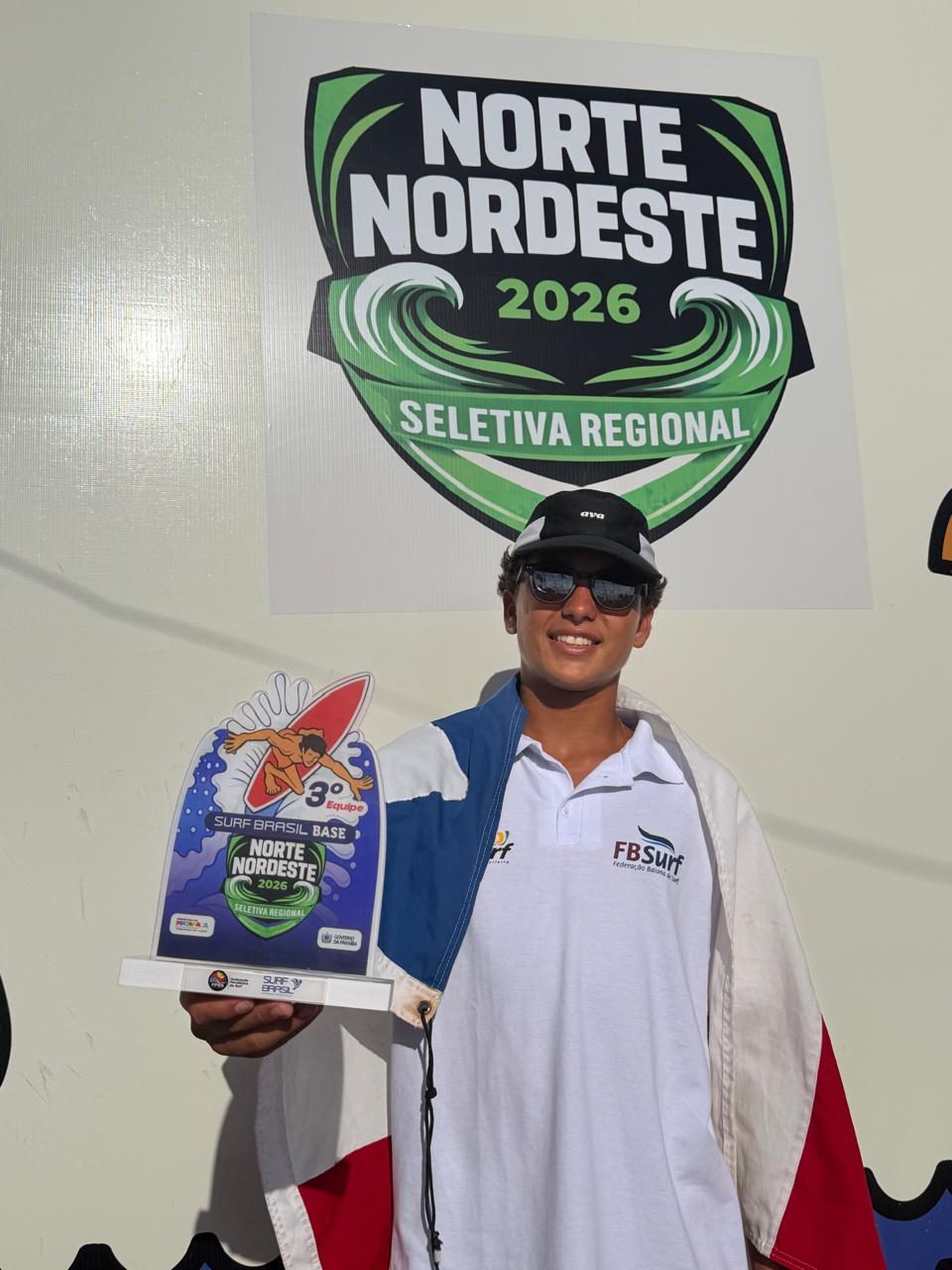 Bernardo competiu na categoria sub-16 masculino.
