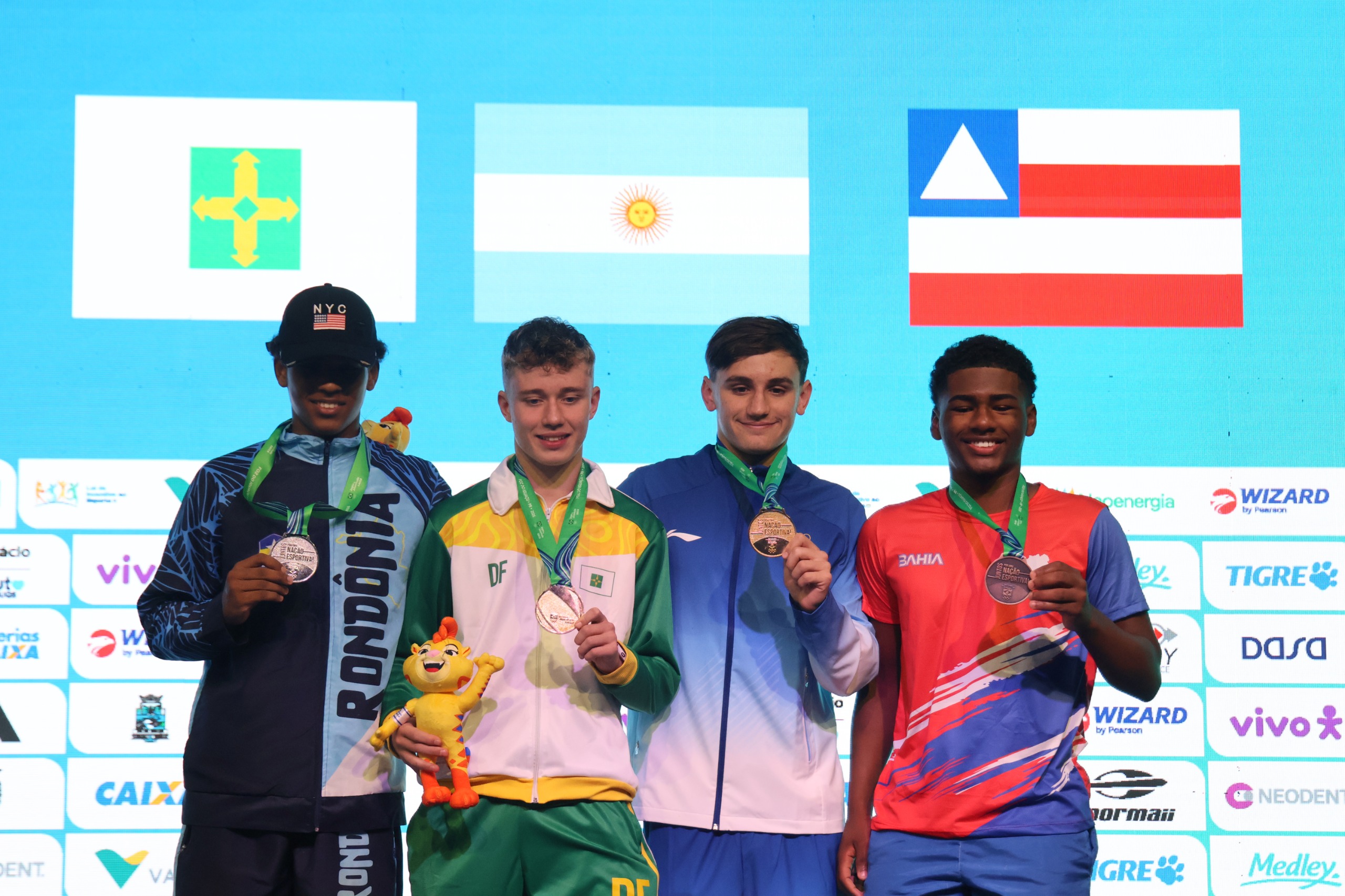 A delegação baiana nos Jogos da Juventude 2026 em Foz do Iguaçu (PR) encerrou sua disputa no primeiro bloco nesta quinta-feira, 22, com duas medalhas conquistadas por estudantes da rede pública de ensino.