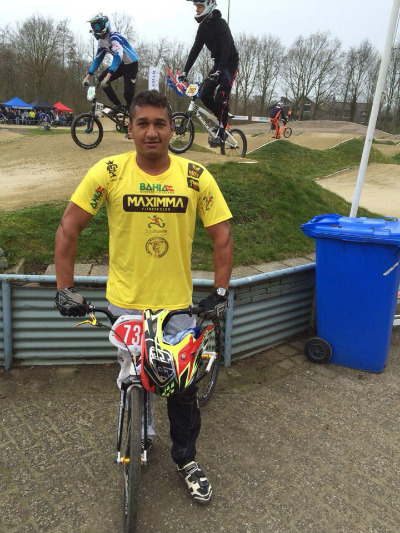 Leonardo, fundador do Projeto Pedal e atleta de bicicross