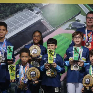 Ciclistas do Projeto Pedal visitam a Sudesb para agradecer apoio com o BMX de base baiano. Créditos: Maurício Viana/Ascom Sudesb.