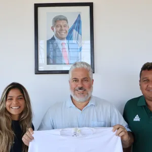 Paola Reis, Diogo Rios e Leonardo Gonçalves na Sudesb. Créditos: Maurício Viana/Ascom Sudesb.