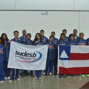 Embarque Delegação Baiana Escolar de Karatê e Taekwondo para o JEBs - Maurício Viana - Ascom Sudesb