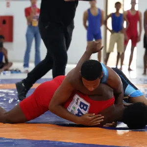 Wrestling no Centro de Boxe - Jogos Escolares da Bahia. Créditos: Jéssica Tavares/Ascom Sudesb.