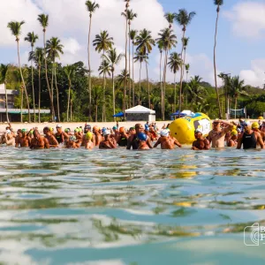 Competição de águas abertas na Praia de Inema - Divulgação FBDA