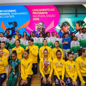 Atletas no Lançamento do FazAtleta 22025 - Ricardo Filho Ascom Setre.