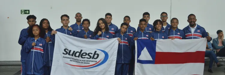 Embarque Delegação Baiana Escolar de Karatê e Taekwondo para o JEBs - Maurício Viana - Ascom Sudesb