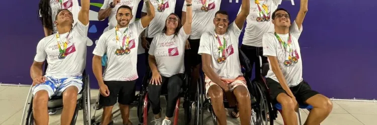 Equipe da paranatação da Fundação José Silveira em São Paulo - Reprodução Arquivo Pessoal 