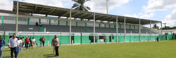 Entrega reforma do Estádio de Itajuípe - André Fofano Ascom SEC
