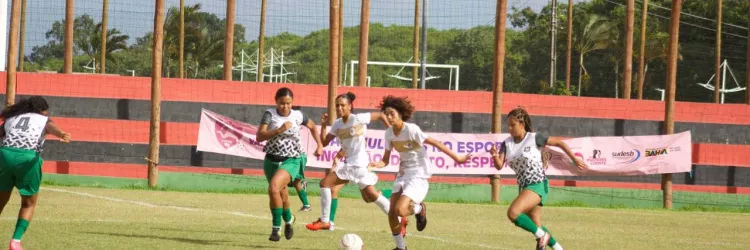 Copa Loreta Valadares