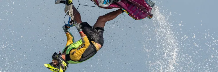 O piloto baiano Bruno Jacob conquistou o bicampeonato internacional de Jet Waves ao vencer a etapa disputada em Virginia, nos Estados Unidos.