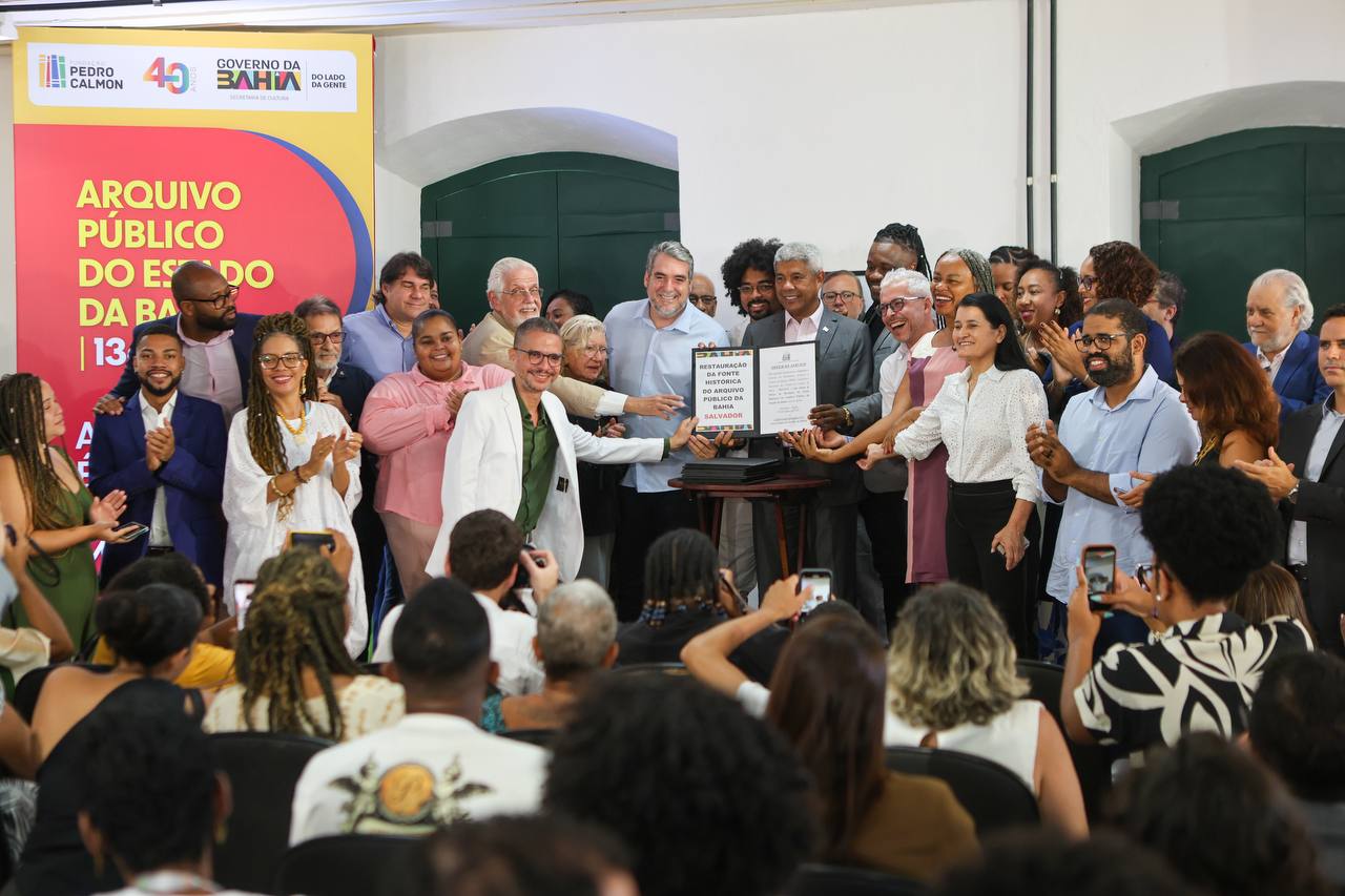 Governo da Bahia recebe certificação internacional ‘Memória do Mundo’ da UNESCO e oficializa sede própria do Arquivo Público