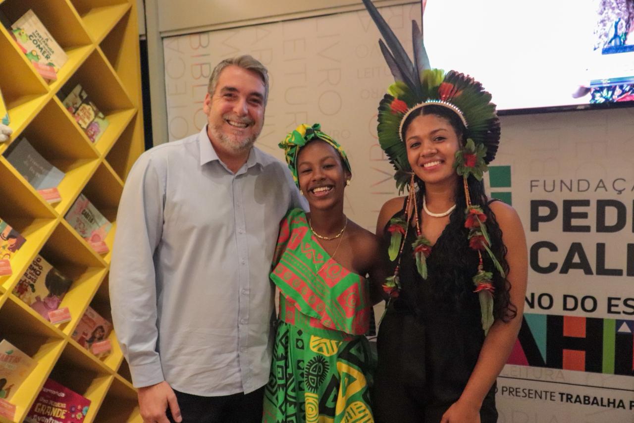 “Vozes Femininas na Literatura”