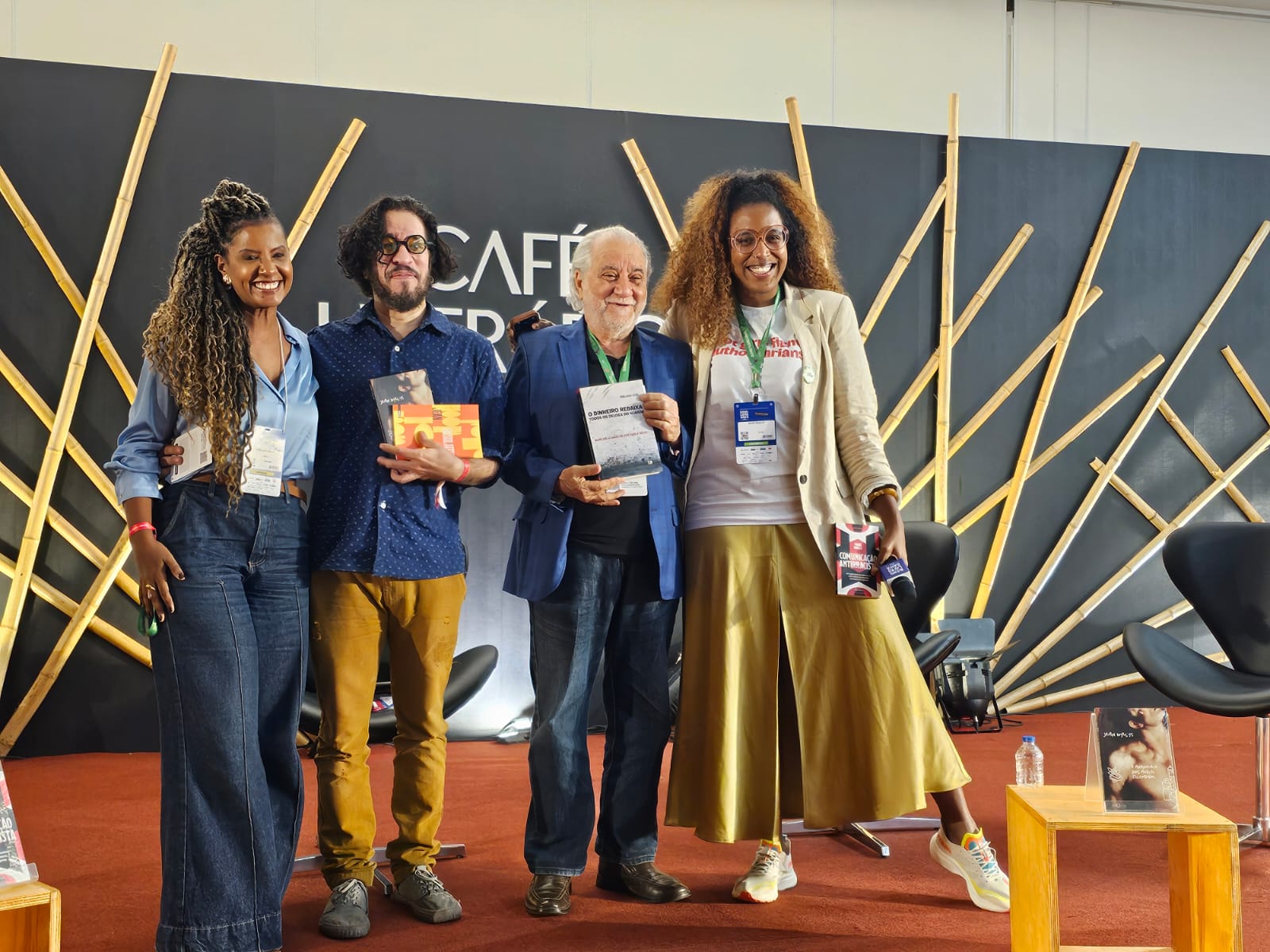 Bienal do Livro Bahia 2026: Diversidade e combate à desinformação marcam o segundo dia de programação