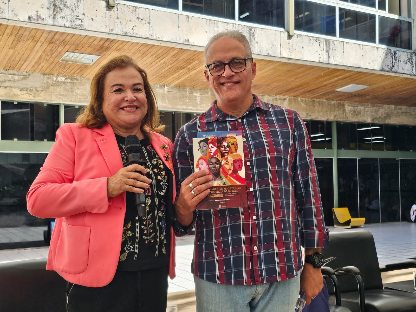 Roda de Conversa sobre enfrentamento à violência 