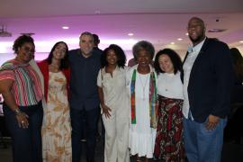 Fundação Pedro Calmon recebe Selo Lilás do Governo da Bahia por ações que estimulam a igualdade de gênero