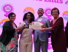 Fundação Pedro Calmon recebe Selo Lilás do Governo da Bahia por ações que estimulam a igualdade de gênero