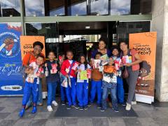 Campanha que arrecada bonecas pretas como forma de enfrentamento ao racismo é lançada na Biblioteca Central da Bahia