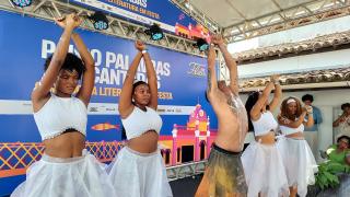 e0ef279d-d85d-4f00-889b-d41268e858c1