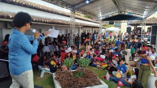 f5f919a9-162d-4dba-85dc-19591840c08b