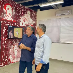 O diretor-geral da Fundação Pedro Calmon, Sandro Magalhães e diretor-geral do IRDEB, Flávio Gonçalves