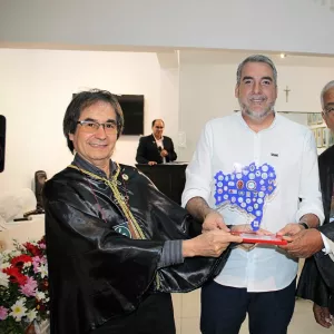 Academias de Letras da Bahia prestam homenagem ao diretor-geral da Fundação Pedro Calmon pela valorização à produção baiana