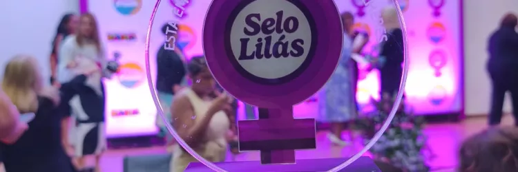 Fundação Pedro Calmon recebe Selo Lilás do Governo da Bahia por ações que estimulam a igualdade de gênero