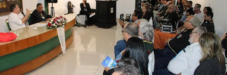 FPC debate futuro da literatura e da política do livro e leitura no Colóquio das Academias de Letras da Bahia