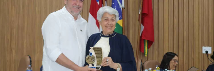 FPC recebe medalha Dr. Paulo Batista Machado da Academia de Letras e Artes de Senhor do Bonfim em reconhecimento ao Bahia Literária 