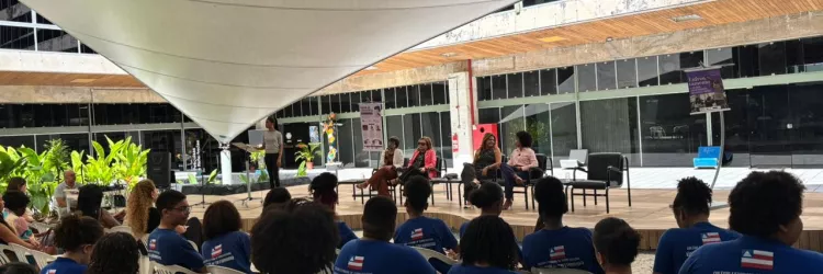 Roda de Conversa sobre enfrentamento à violência 