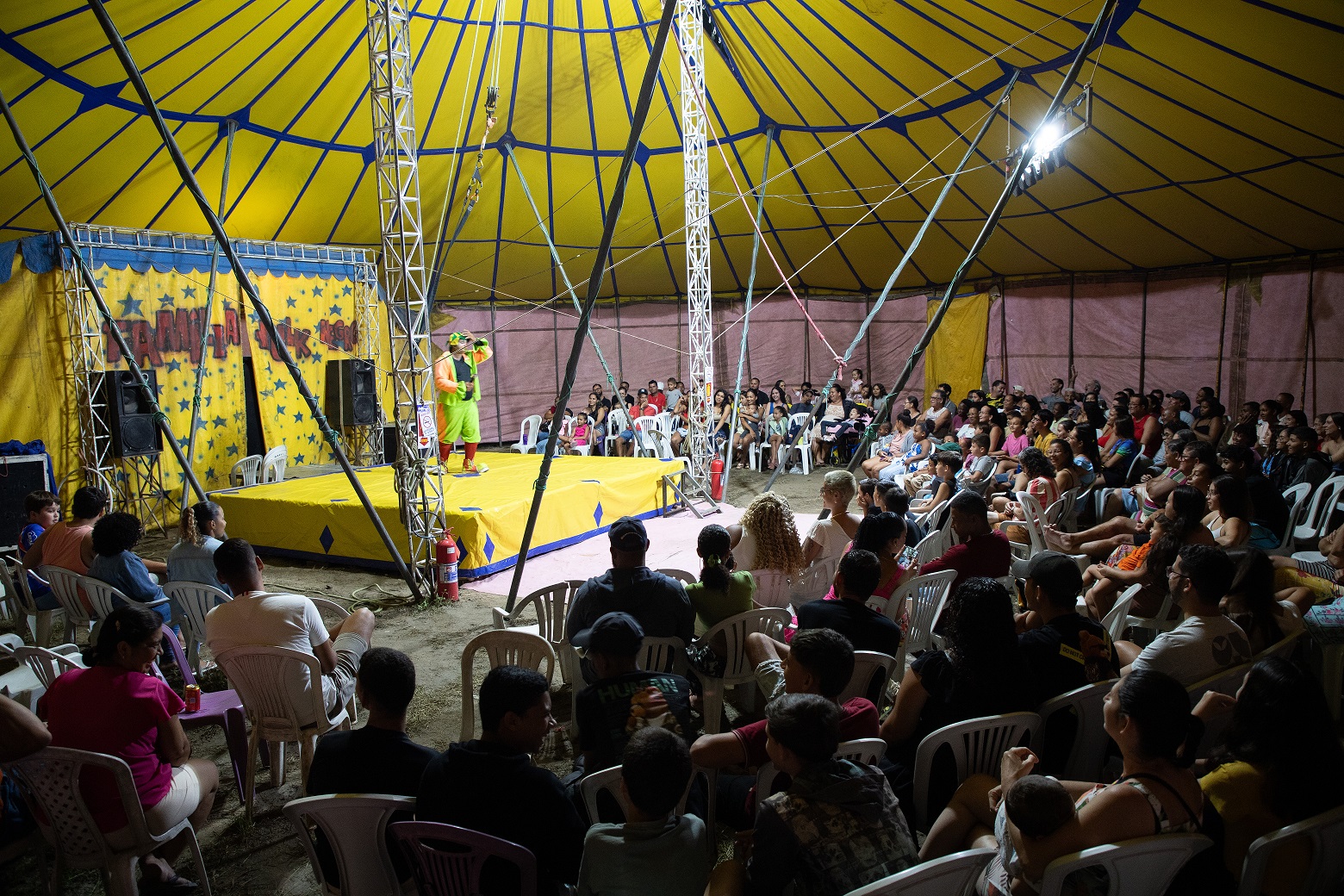 Funceb celebra o Dia do Circo com espetáculo gratuito em Camaçari