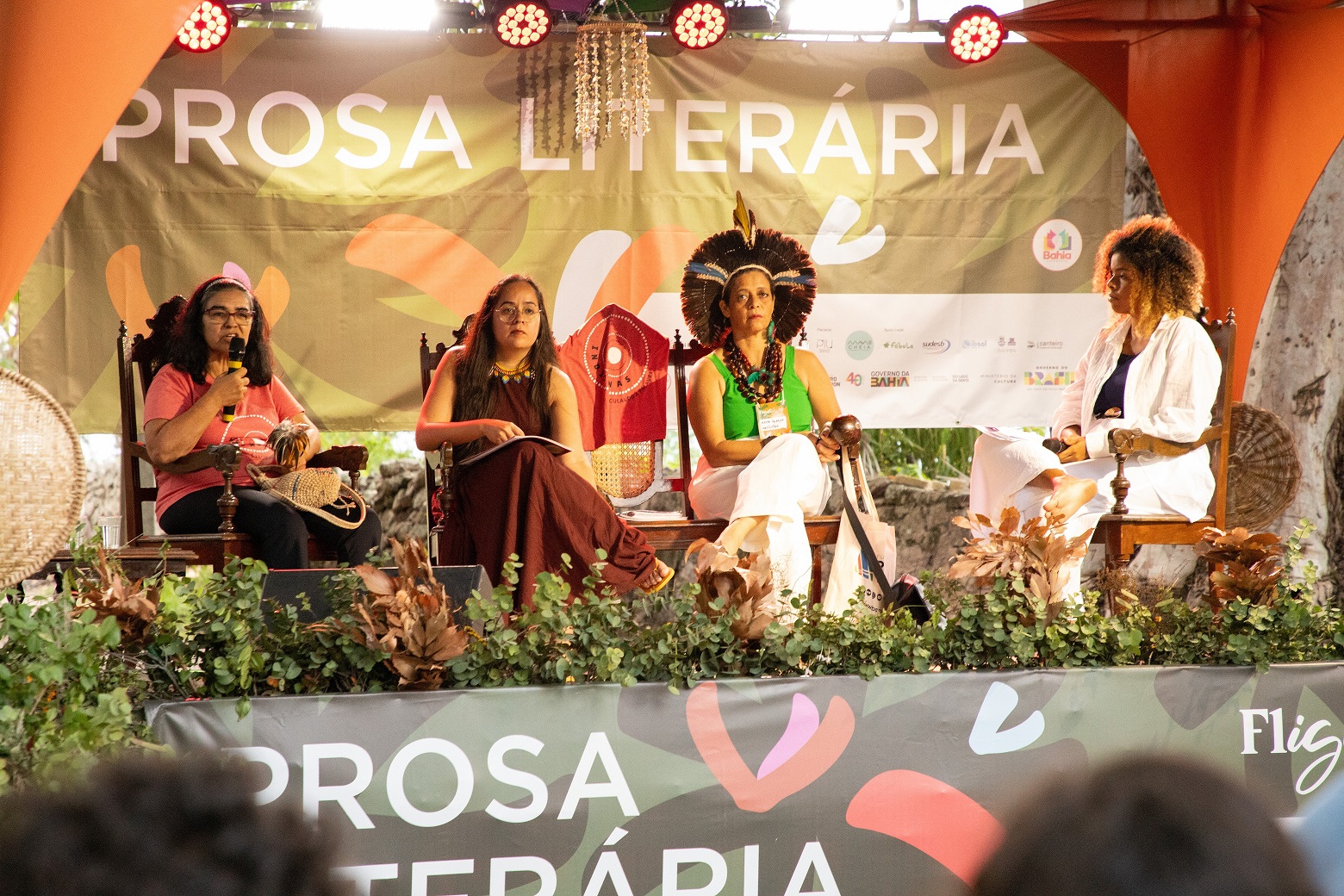 Selecionados no projeto Circulações Literárias da Funceb participam da 1ª Festa Literária de Igatu