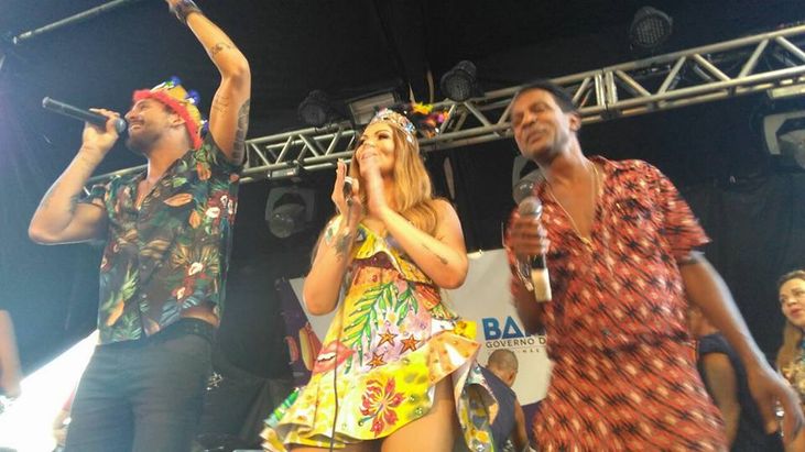  Os cantores Felipe Pezzoni e Solange Almeida foram coroados rei e rainha da 27ª edição do evento organizado por servidores da Funceb. Luís Miranda foi homenageado