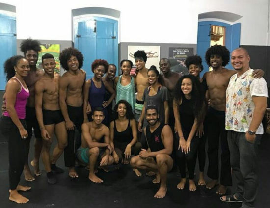 Alunos da Escola de Dança da Funceb selecionados para compor o Balé Folclórico da Bahia (Foto: Nildinha Fonseca)