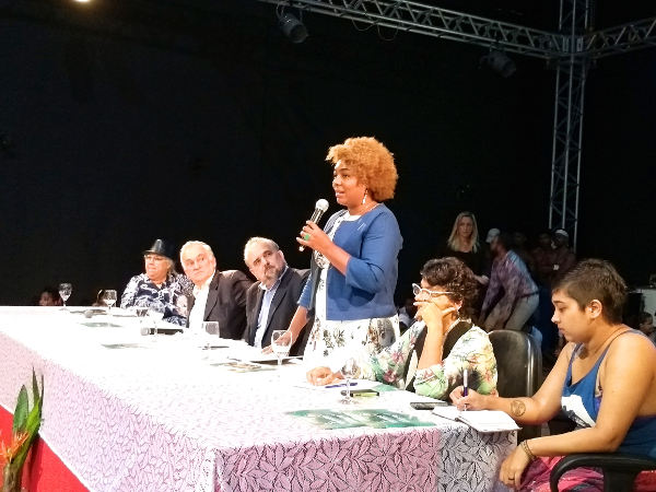 Diretora Geral da Funceb, Renata Dias, na Sessão Especial sobre a Dança na Escola de Dança da UFBA