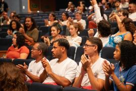 Programação que visa ampliar o acesso do público às artes cênicas segue até 30 de maio em seis cidades