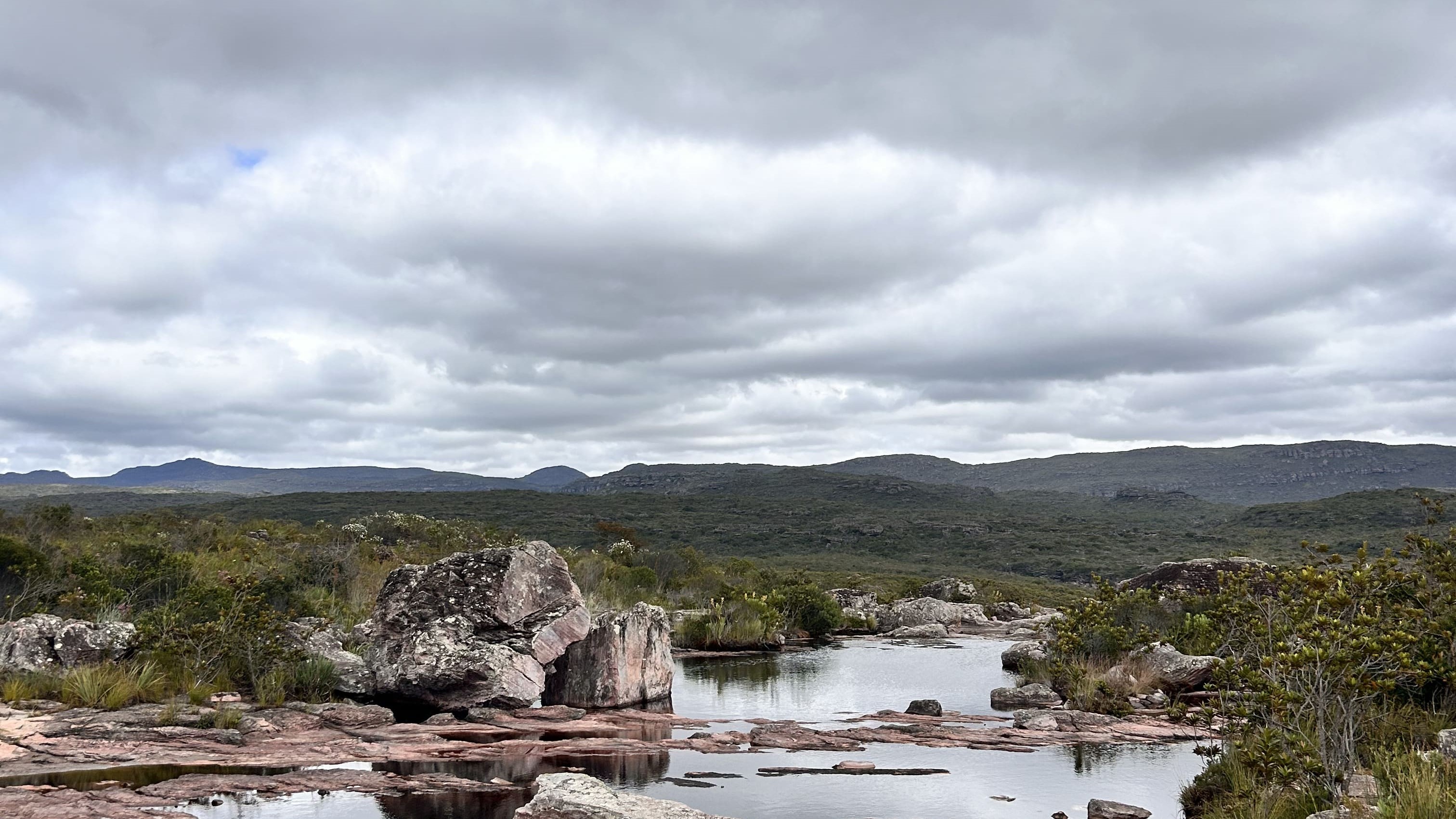 Inema emite alerta para chuvas fortes e risco de temporais para mais de 150 cidade baianas